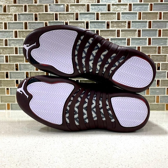 Air Jordan 12 A ma maniere brand new - Picture 2 of 9